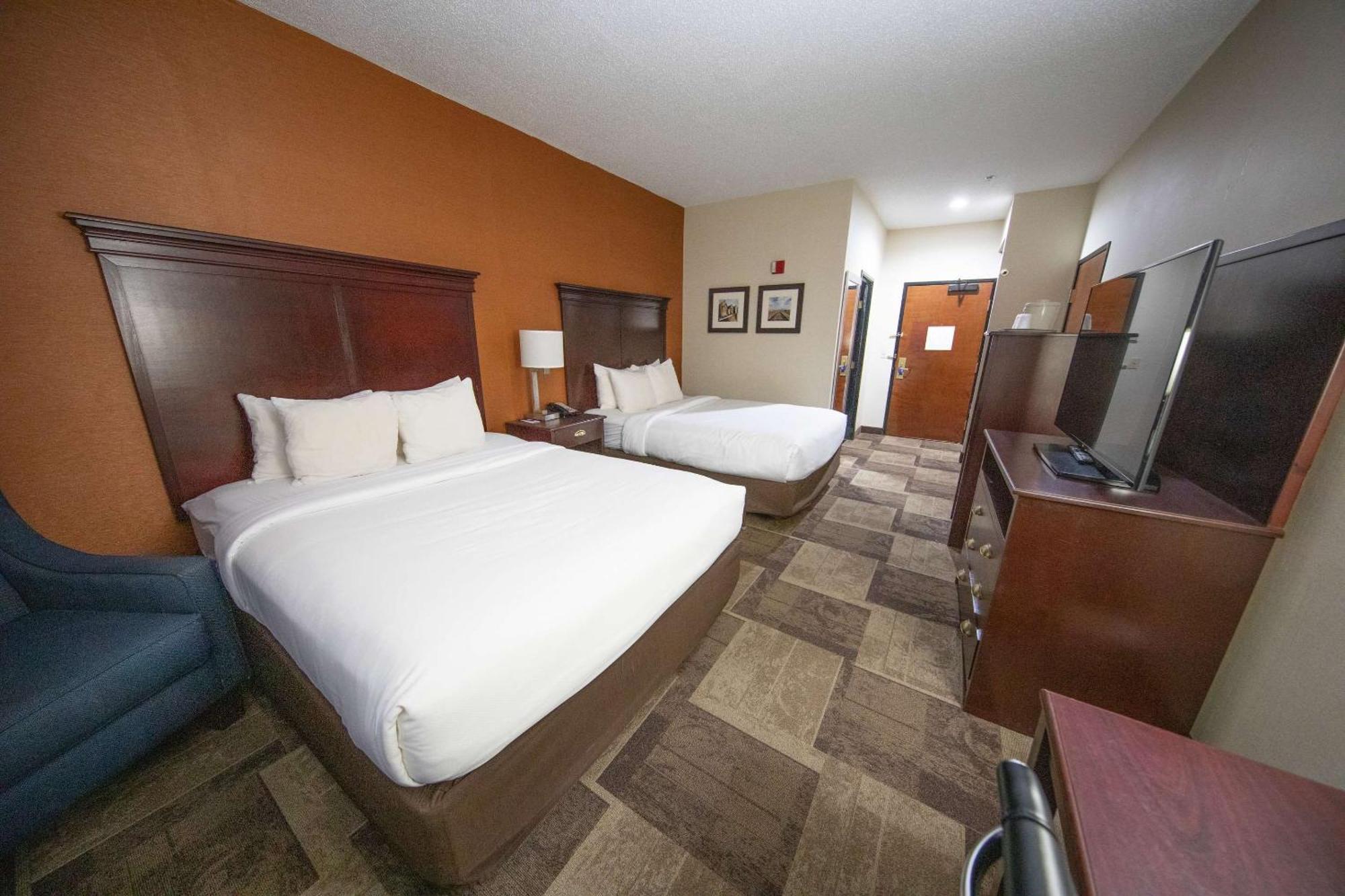 Comfort Inn & Suites Hutchinson Exteriör bild